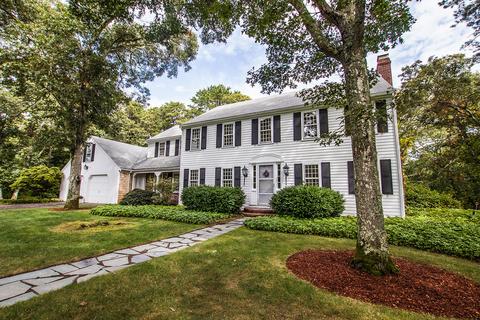 18 White Pine Ln, Centerville, MA 02632 photo 1