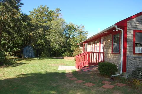 45 Brittany Dr, Cotuit, MA 02635 photo 5