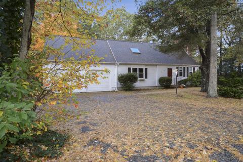 499 Skunknet Rd, Centerville, MA 02632 photo 1