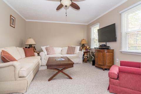 42 Chartwell Dr, Bourne, MA 02532 photo 4