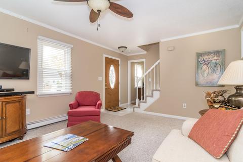 42 Chartwell Dr, Bourne, MA 02532 photo 2