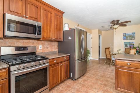 42 Chartwell Dr, Bourne, MA 02532 photo 7