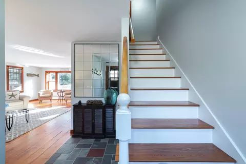 7 Eisenhower Dr, Cotuit, MA 02635 photo 3