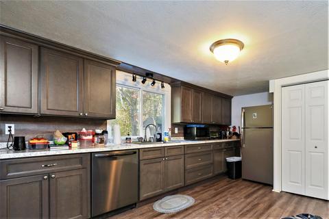 169 Main St, Mashpee, MA 02649 photo 9