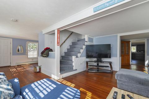 169 Main St, Mashpee, MA 02649 photo 4