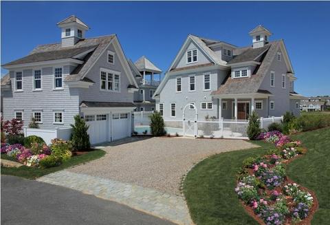 108 Shore Dr, Mashpee, MA 02649 photo 1