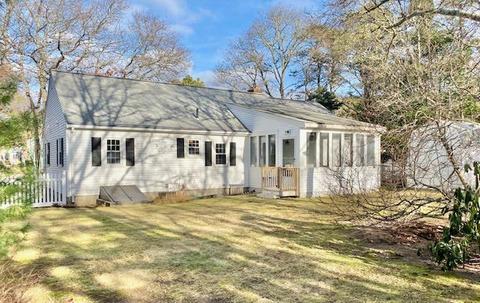 87 Pineview Dr, Cotuit, MA 02635 photo 22