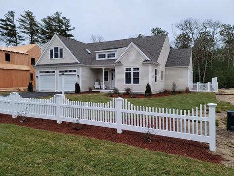 76 Blue Castle Dr, Mashpee, MA 02649 photo 1