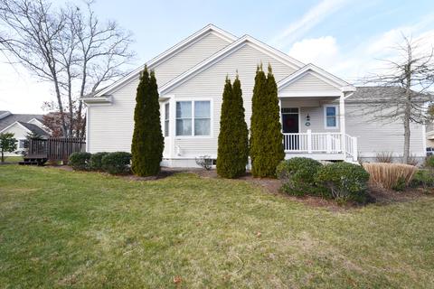 4 Chadwick Ct, Mashpee, MA 02649 photo 1