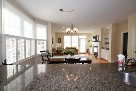 4 Chadwick Ct, Mashpee, MA 02649 photo 8