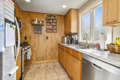 29 Chadwick Rd, South Dennis, MA 02660 photo 4