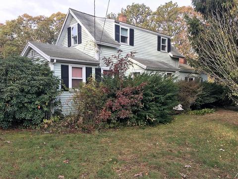 111 Orchard Rd, Mashpee, MA 02649 photo 1