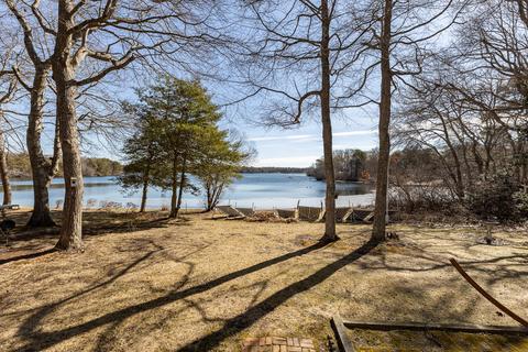 45 Hooppole Rd, Mashpee, MA 02649 photo 1