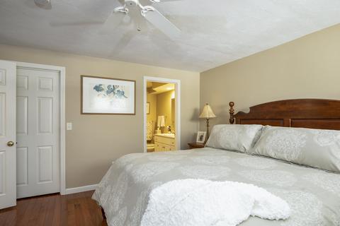 21 Portside Dr, Mashpee, MA 02649 photo 10