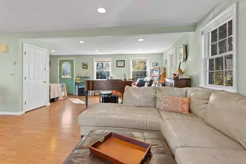 142 Willow Run Dr, Centerville, MA 02632 photo 11