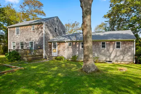 142 Willow Run Dr, Centerville, MA 02632 photo 1