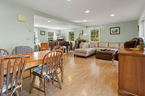 142 Willow Run Dr, Centerville, MA 02632 photo 12