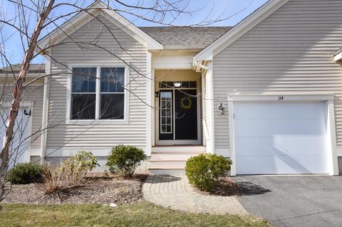 114 Grey Hawk Dr, Mashpee, MA 02649 photo 2
