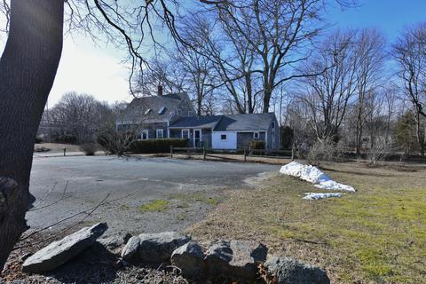 1084 Main St, West Barnstable, MA 02668 photo 9