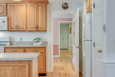 58 Fox Den Bluff Rd, Cotuit, MA 02635 photo 14