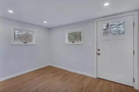 97 Main St, Mashpee, MA 02649 photo 11