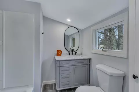 97 Main St, Mashpee, MA 02649 photo 17