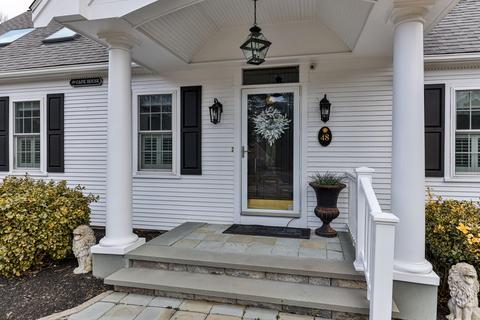 48 Square Rigger Ln, Hyannis, MA 02601 photo 1
