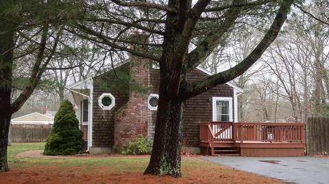12 Eldridge Ave, Hyannis, MA 02601 photo 4