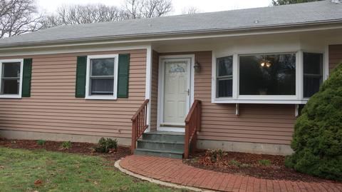 12 Eldridge Ave, Hyannis, MA 02601 photo 3