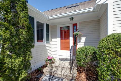 30 Windward St, Mashpee, MA 02649 photo 1