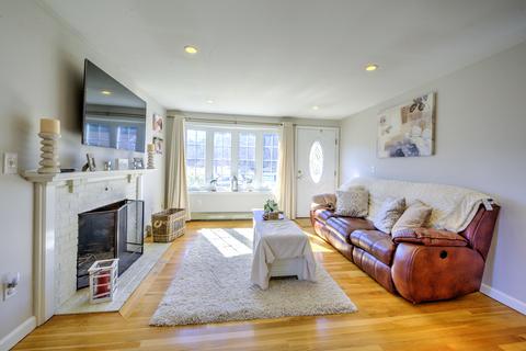 26 Uncle Als Way, Hyannis, MA 02601 photo 2