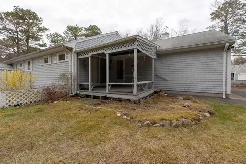 66 Surf Dr, Mashpee, MA 02649 photo 4
