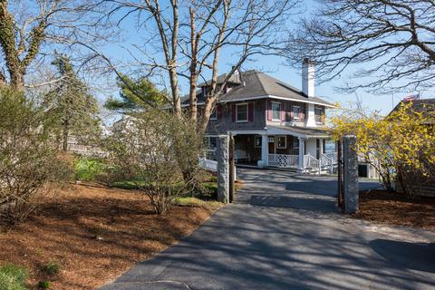 12 Onset Ave, Wareham, MA 02571 photo 1