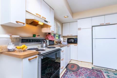 82 Maple St, Buzzards Bay, MA 02532 photo 5