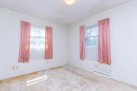 82 Maple St, Buzzards Bay, MA 02532 photo 9