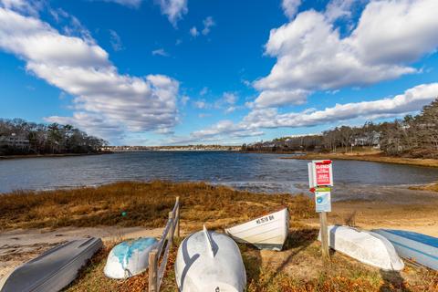 82 Maple St, Buzzards Bay, MA 02532 photo 14