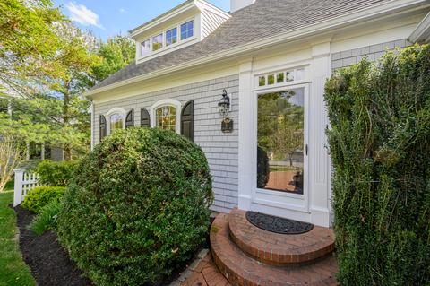 51 Regatta Dr, Mashpee, MA 02649 photo 3