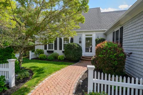 51 Regatta Dr, Mashpee, MA 02649 photo 2