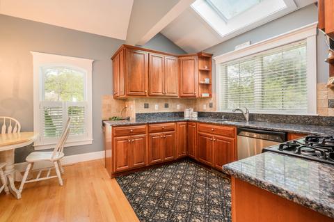 51 Regatta Dr, Mashpee, MA 02649 photo 11