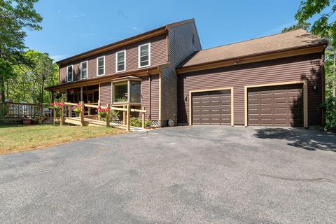 19 Fox Den Bluff Rd, Cotuit, MA 02635 photo 2