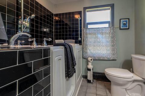 19 Fox Den Bluff Rd, Cotuit, MA 02635 photo 31