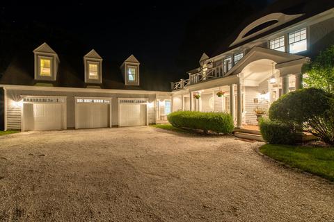 16 Eagle Dr, Mashpee, MA 02649 photo 2