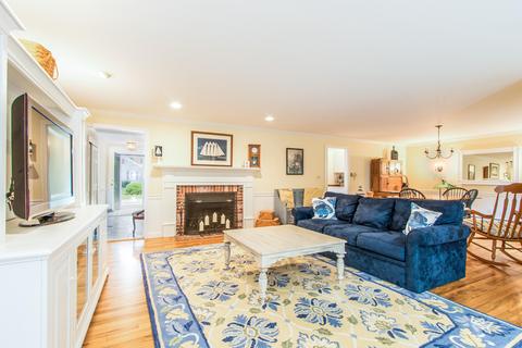 88 Cinnamon Ln, Osterville, MA 02655 photo 9