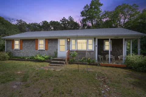 40 Captain Michaels Rd, Eastham, MA 02642 photo 4