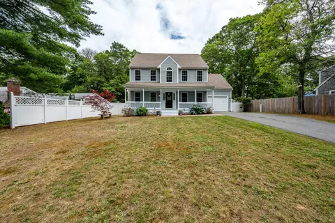 208 James Cir, Mashpee, MA 02649 photo 43