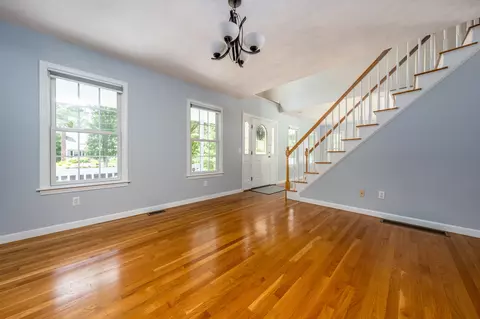 208 James Cir, Mashpee, MA 02649 photo 17