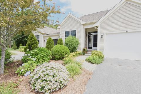 16 Chadwick Ct, Mashpee, MA 02649 photo 4