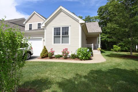 9 Grey Hawk Dr, Mashpee, MA 02649 photo 1