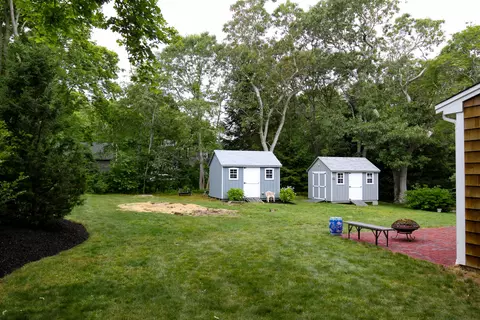 81 High St, Cotuit, MA 02635 photo 13