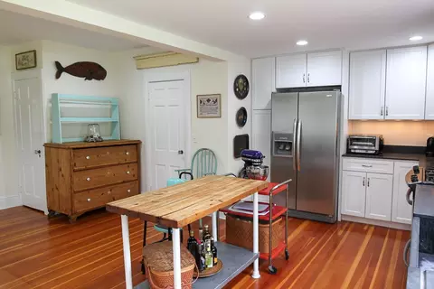 81 High St, Cotuit, MA 02635 photo 15